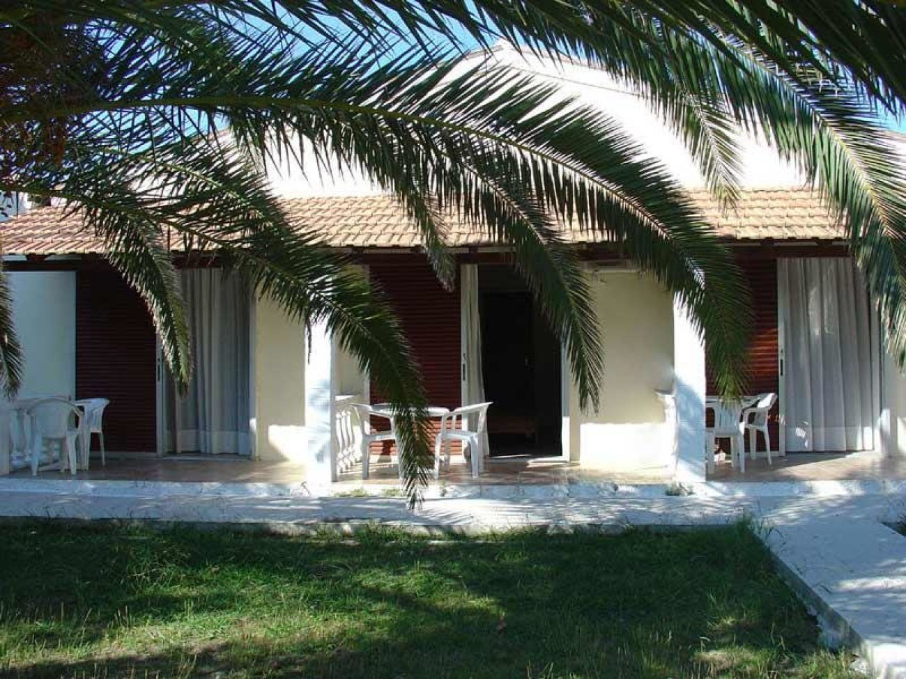 Nasos Hotel & Resort 3*