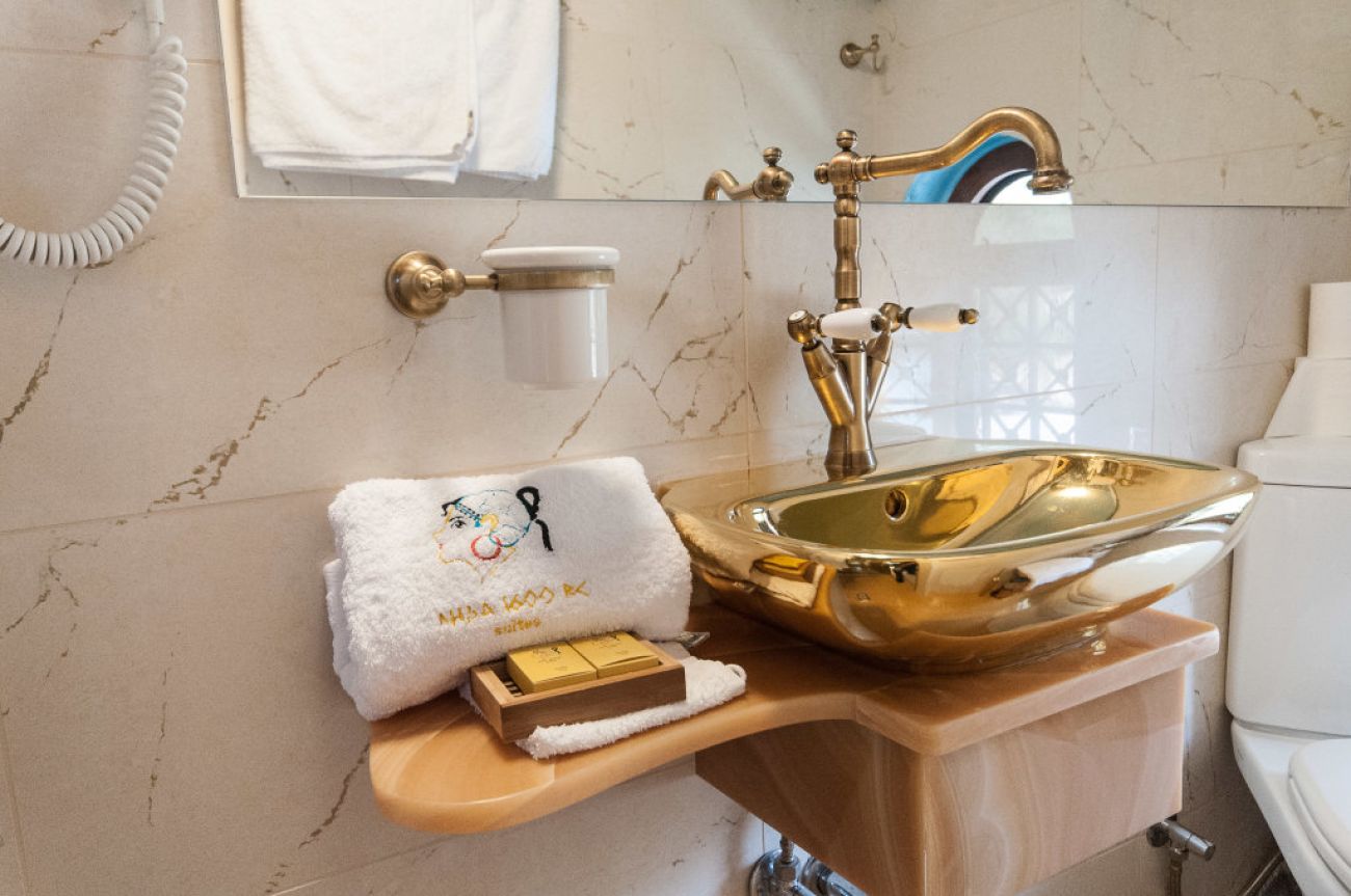 Leda Suites 3*