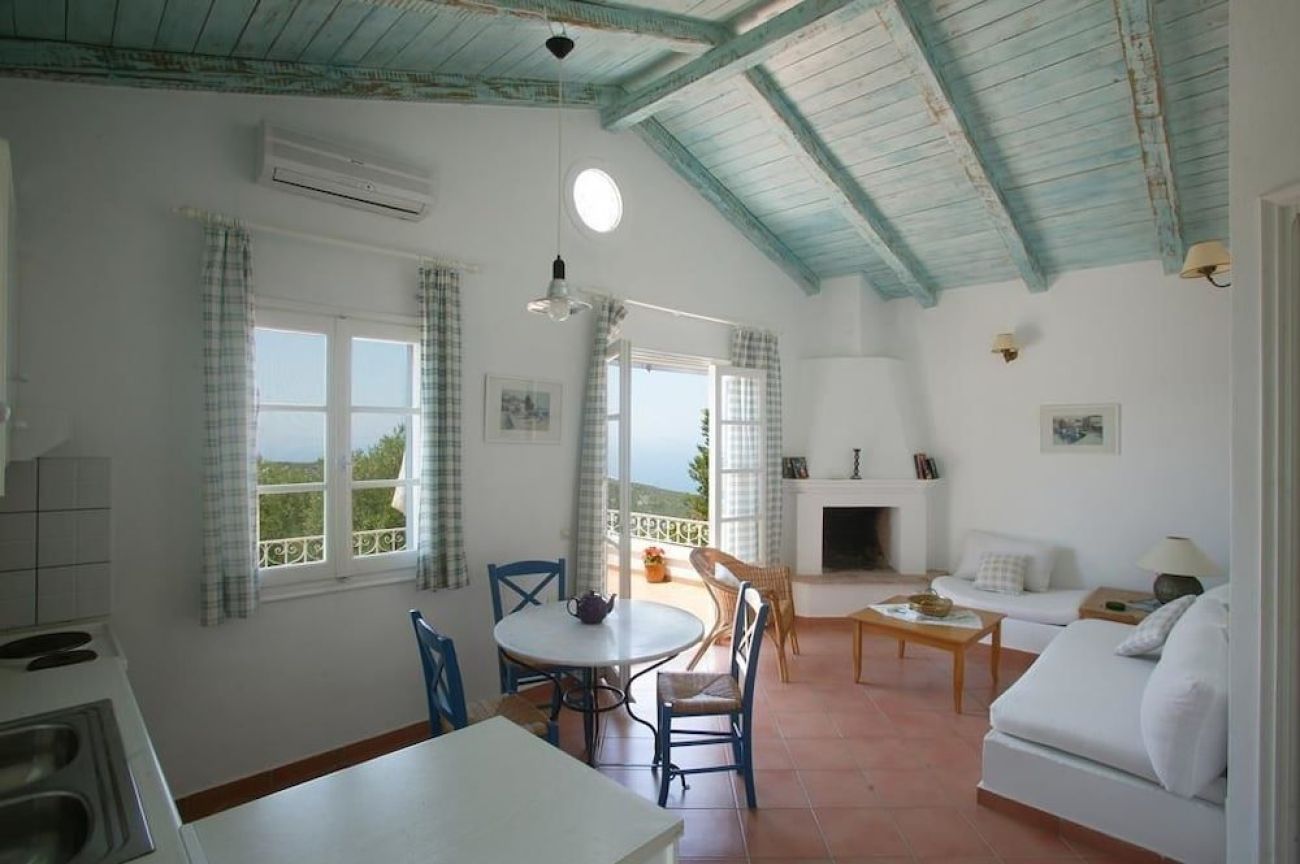Agios Nikitas Resort Villas 1*