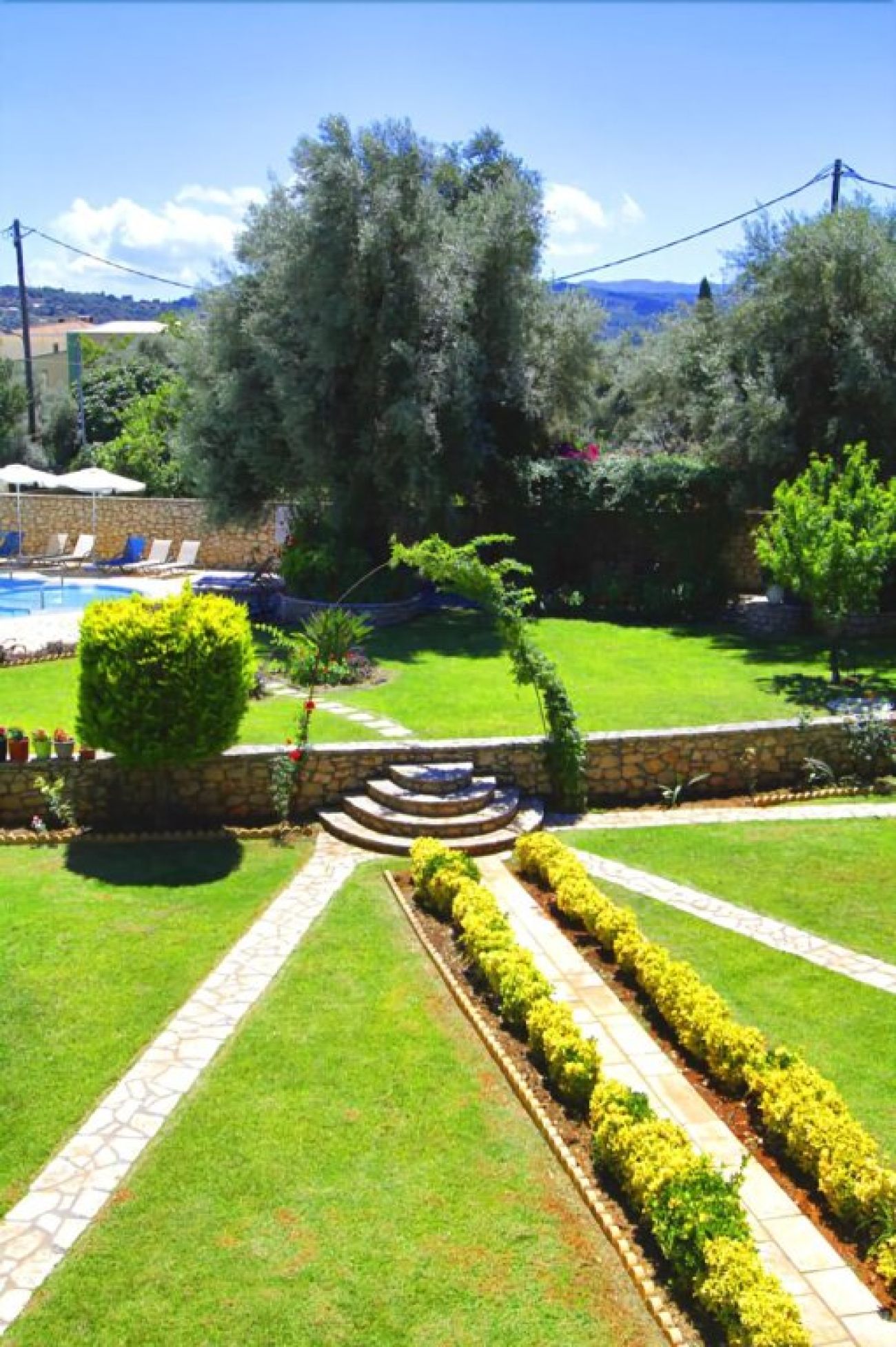 Saint Thomas Village
