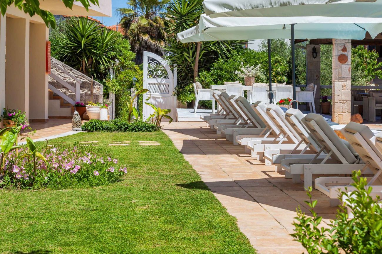 Hesperides Hotel 1*
