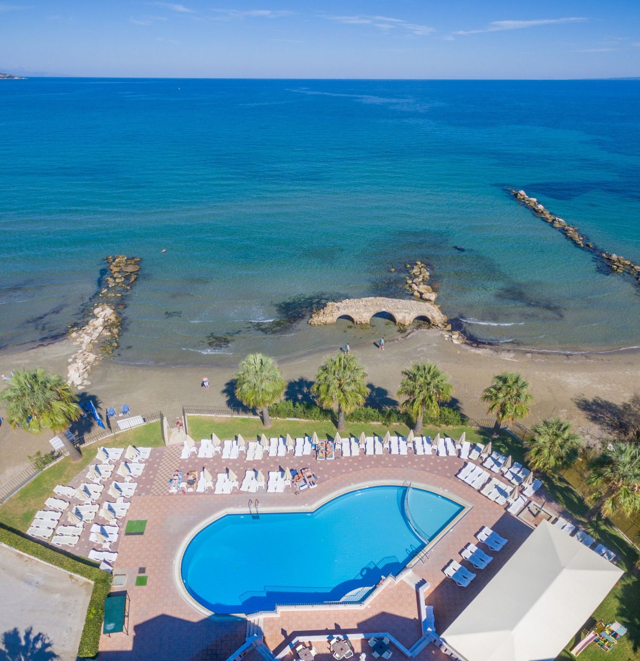 Xenos Kamara Beach