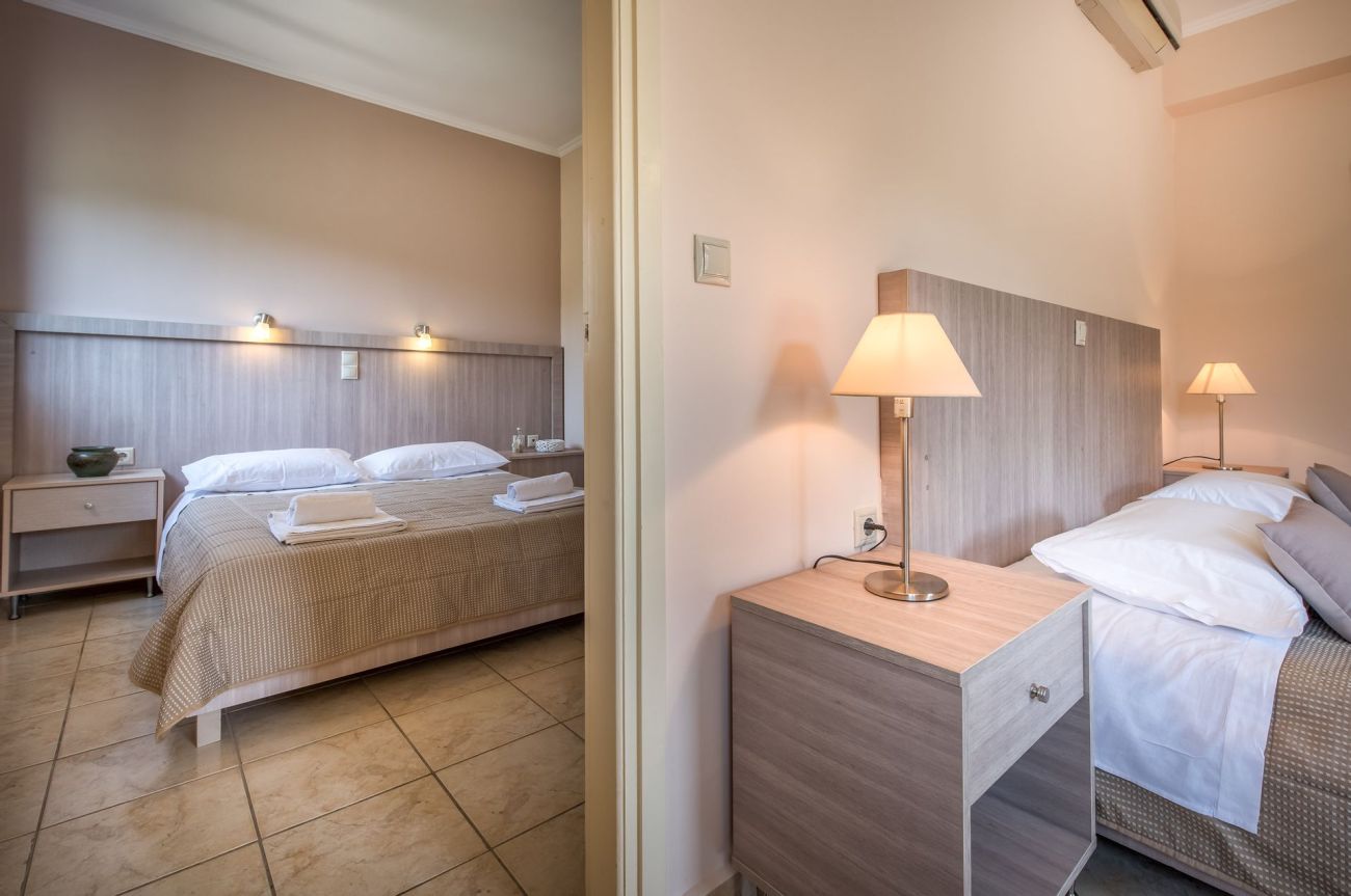 Varres Hotel 3*