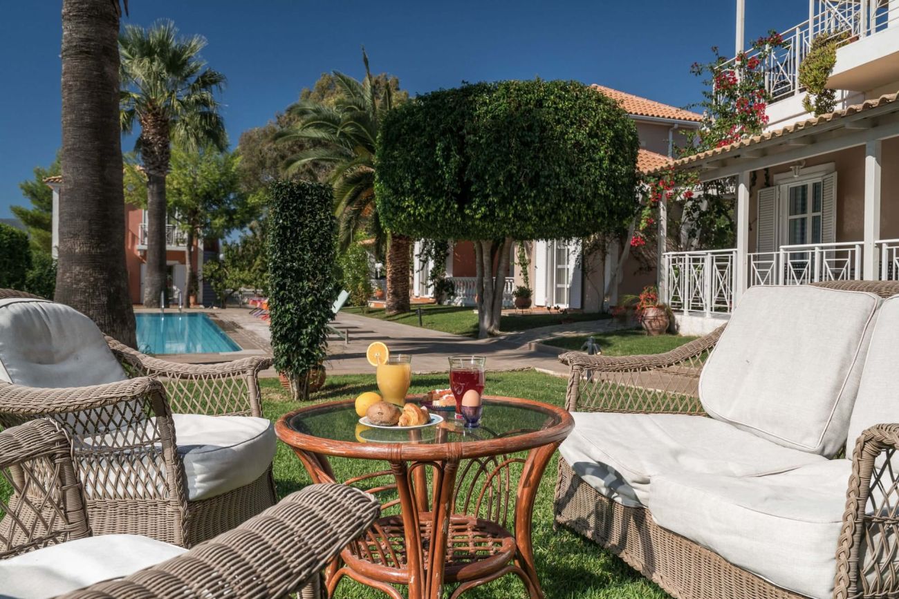 Aeolos Boutique Hotel & Suites 3*