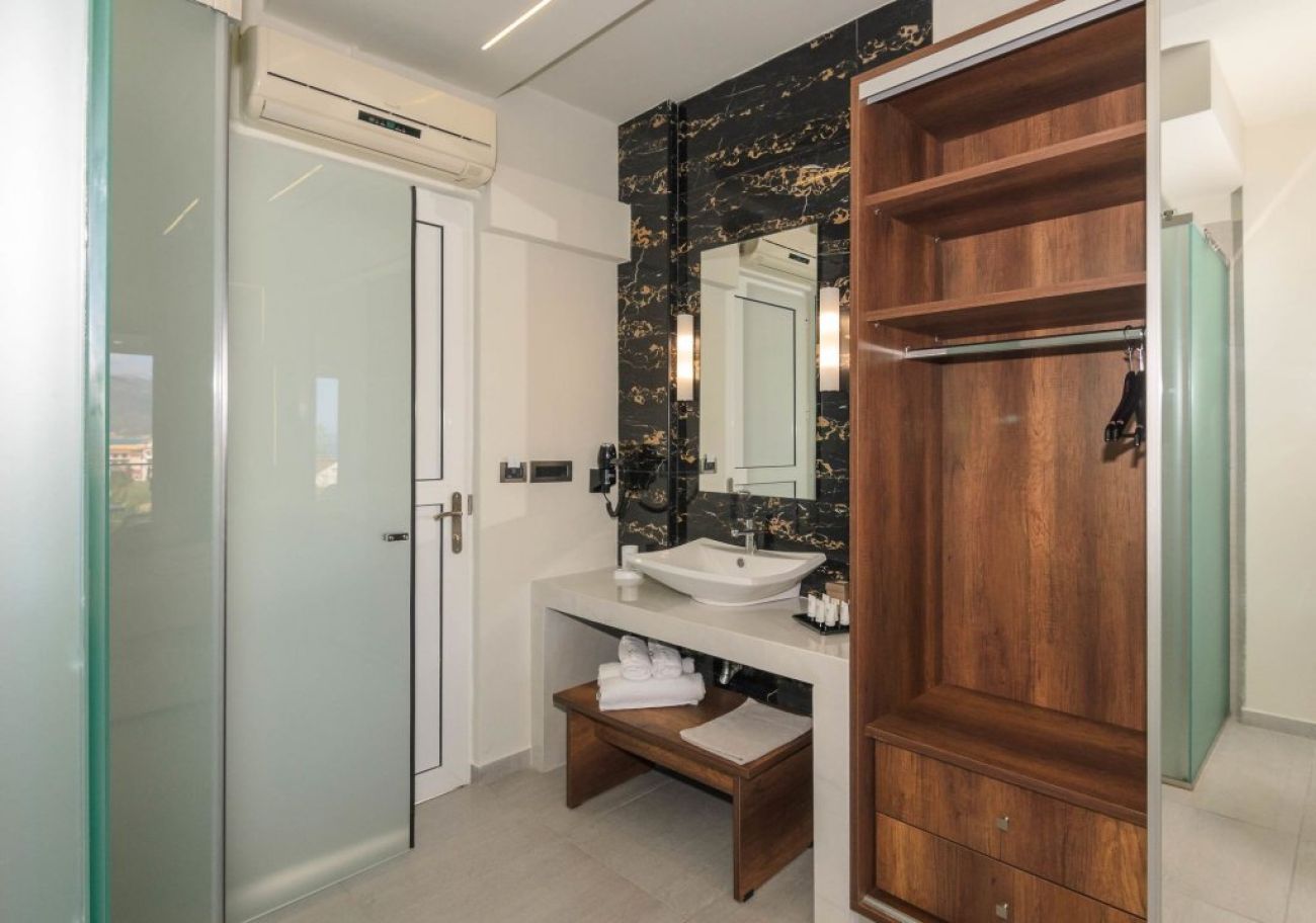 Litore Luxury Living 1*