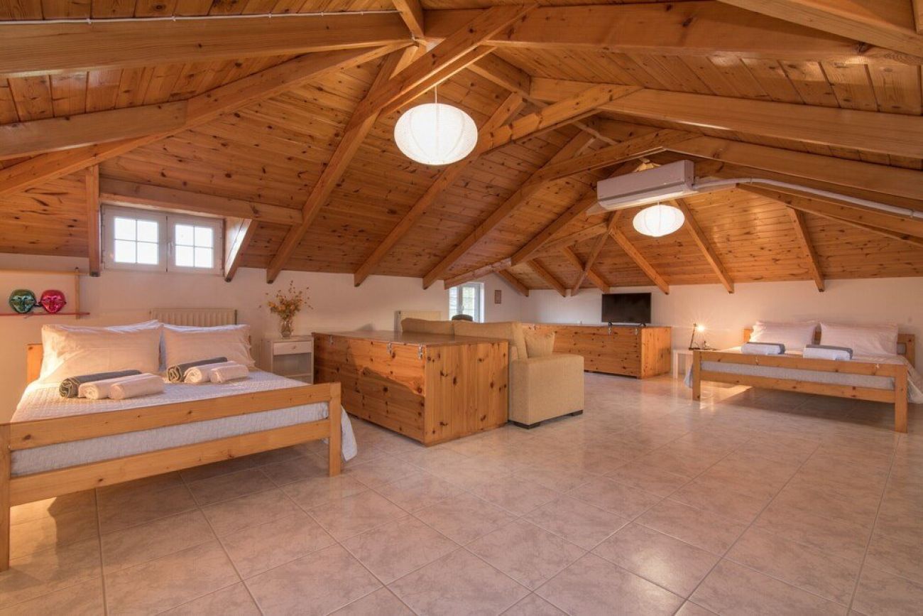 Villa Status 4*