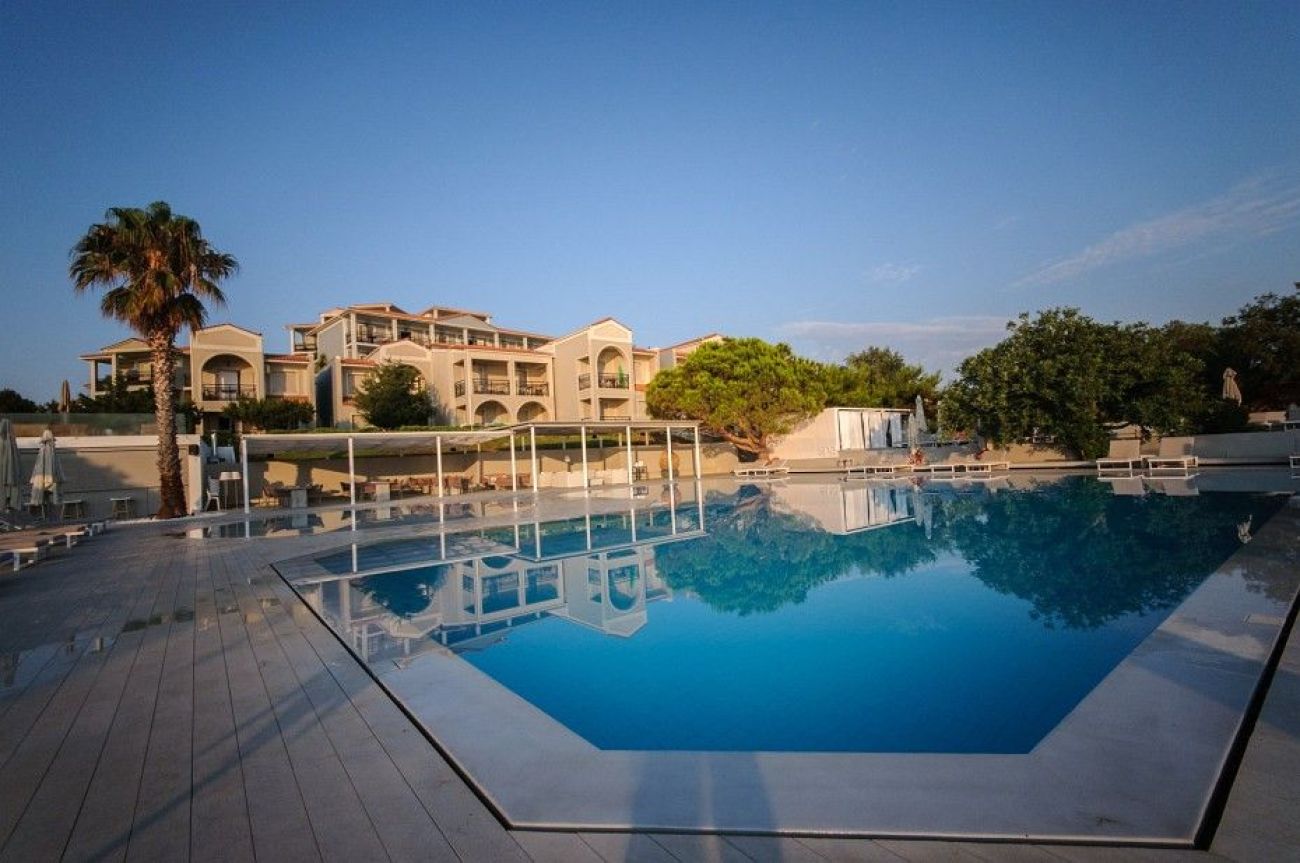 The Bay Hotel & Suites 5*