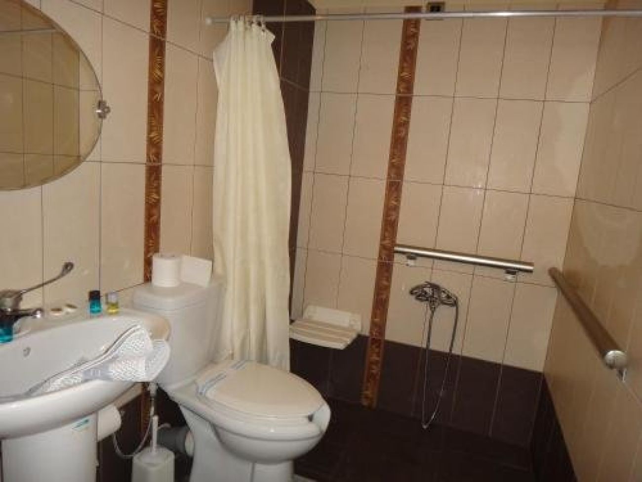 9 Queens spa Hotel 3*