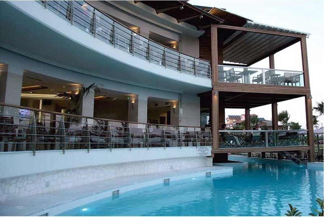 Cosmopolitan Hotel & Spa 4*
