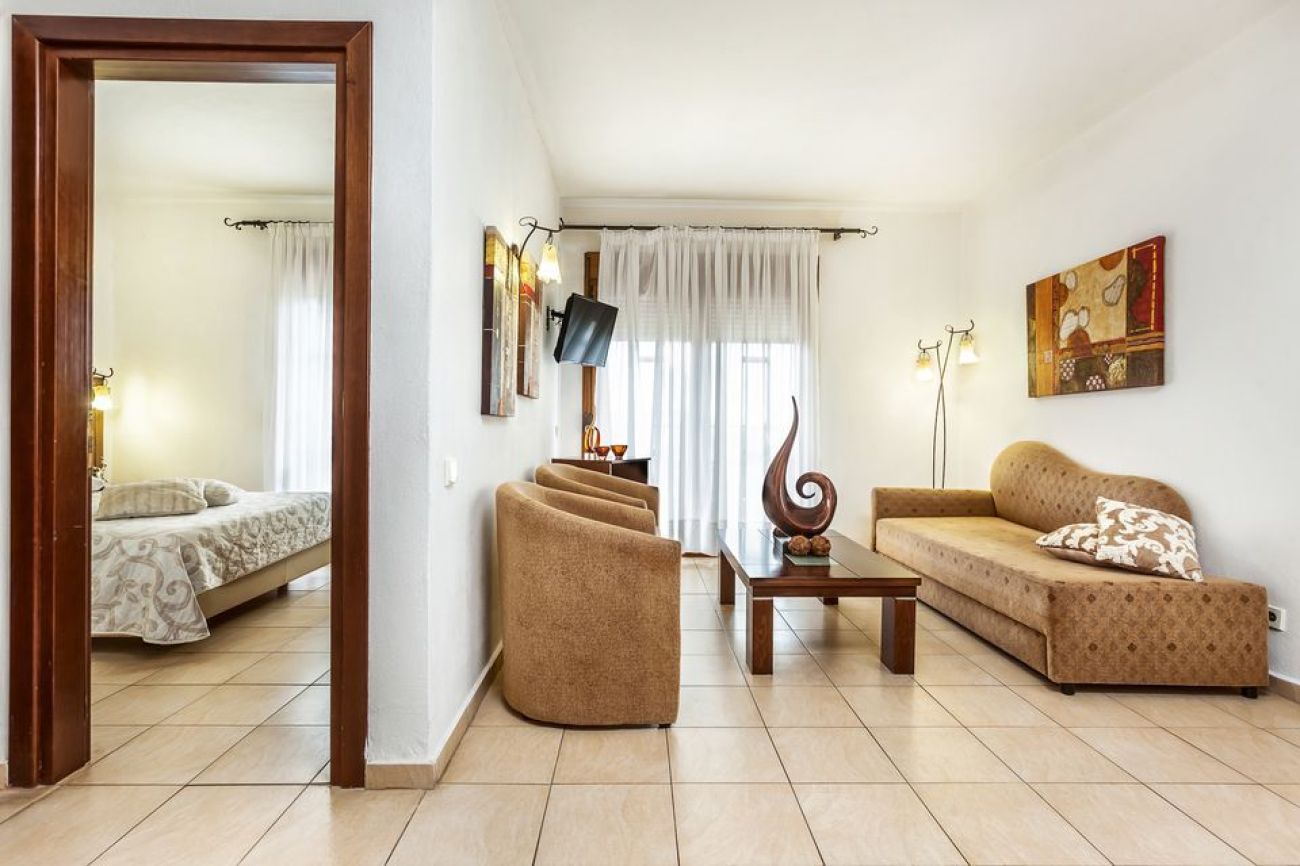 Nereides Hotel Halkidiki 2*