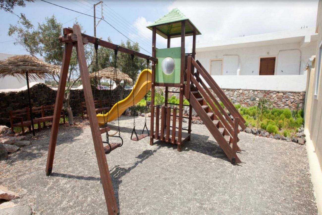 Smaragdi Hotel 3*
