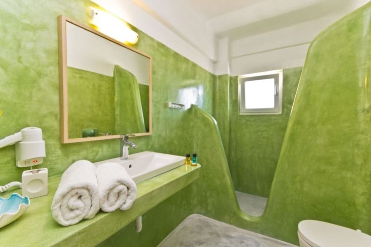 Thea Studios 3*