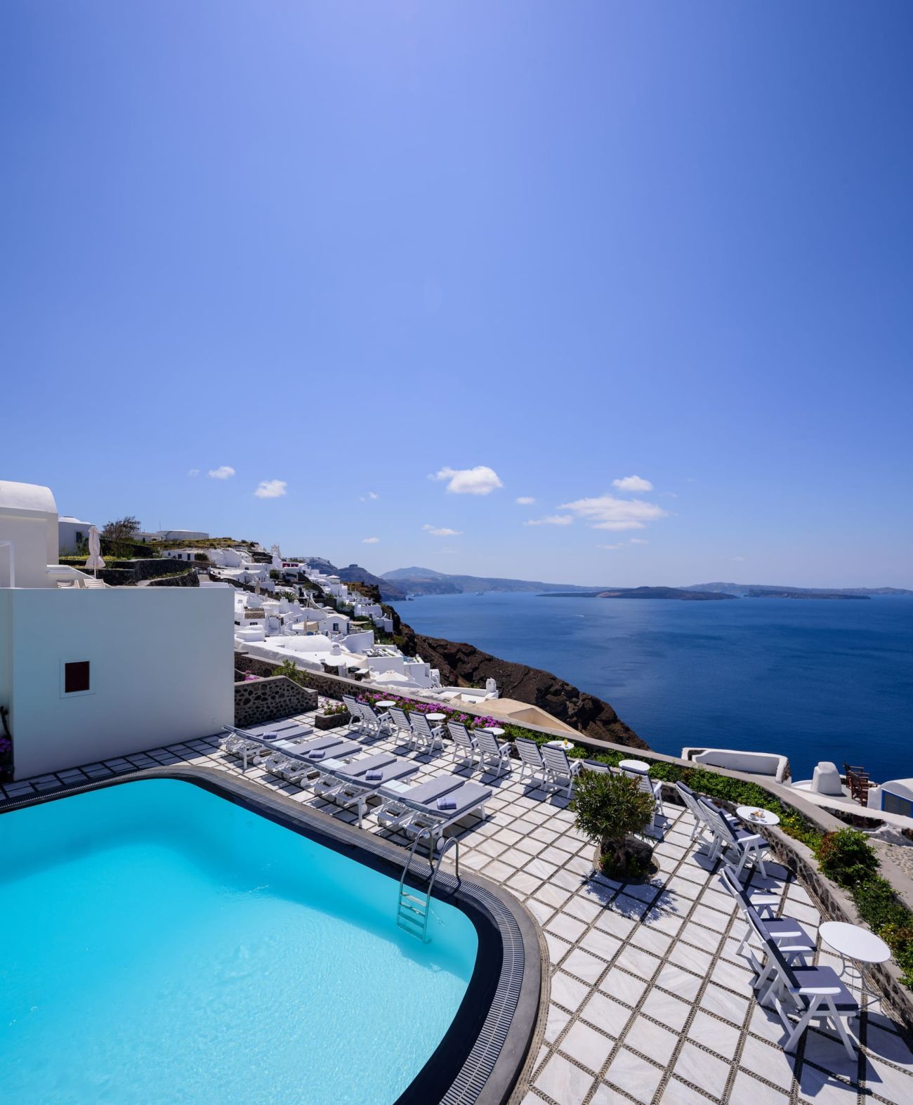 Nikos Villas 4*