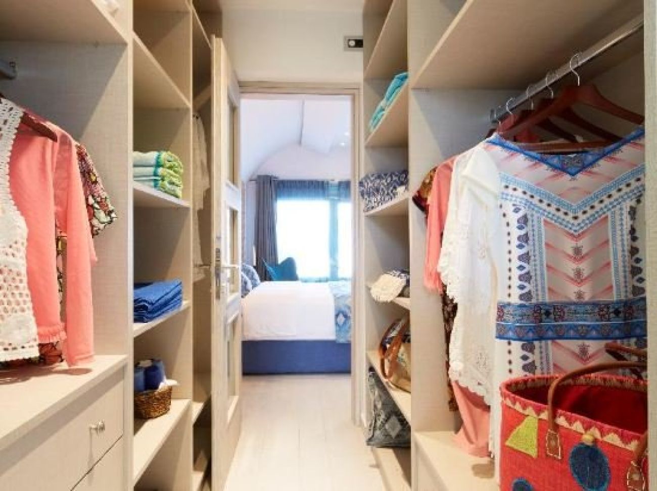 Almyriki Beach Villa 3*