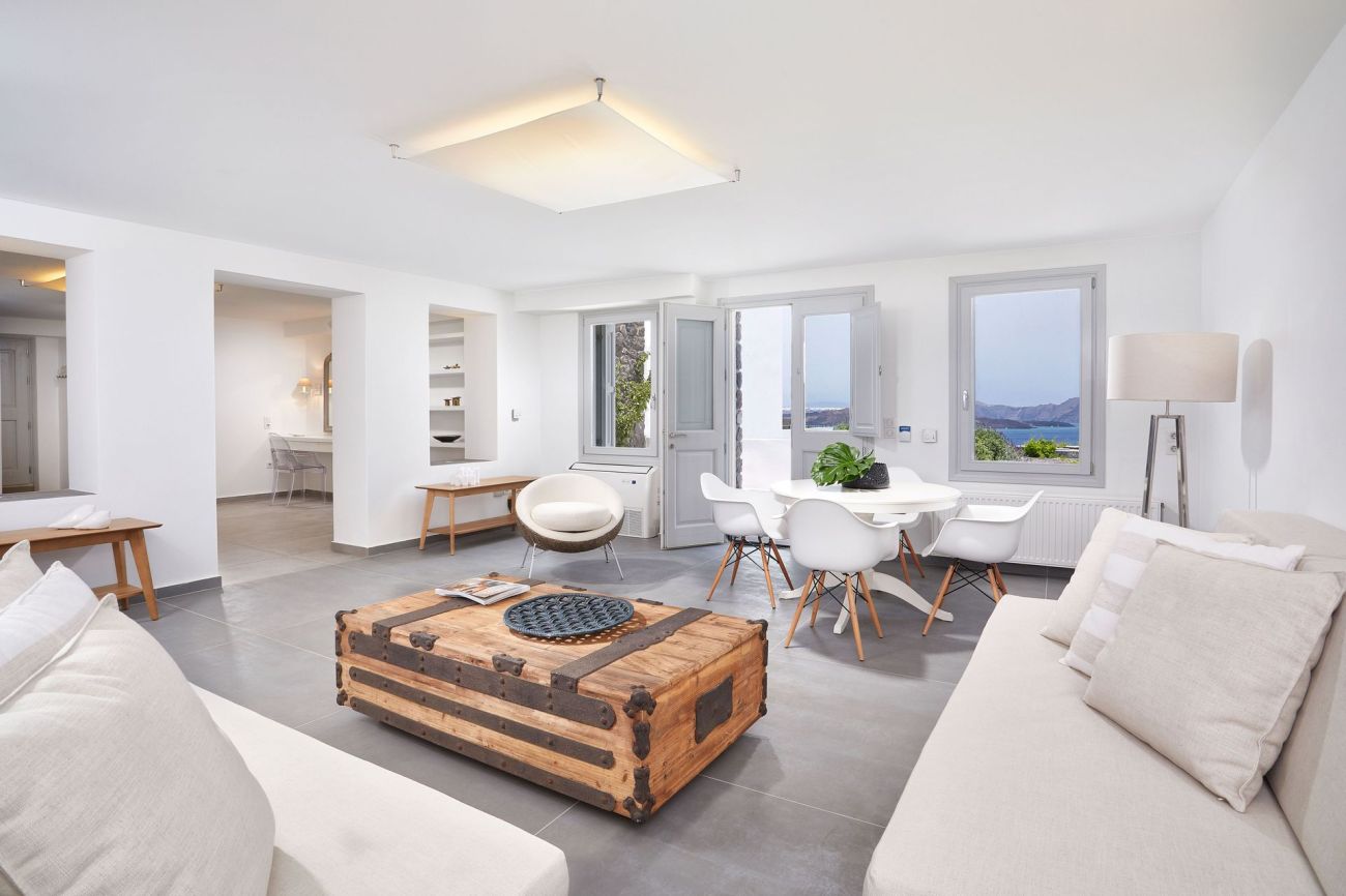 Akrotiri Private Residence 5*