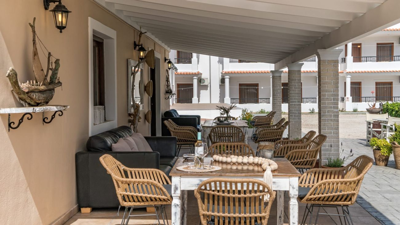 Goudelis Apartments 3*