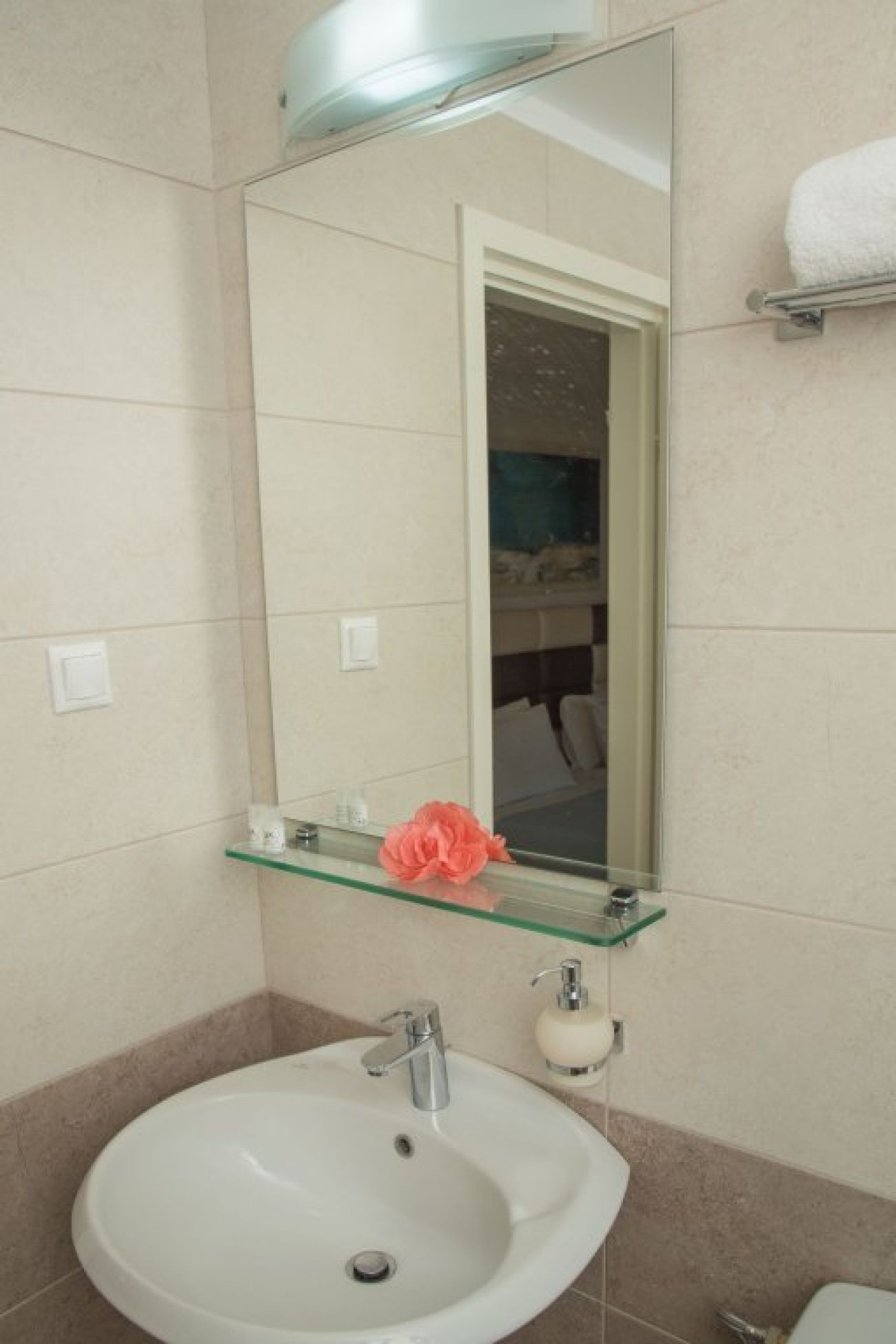 Brentanos Apartments ~ A ~ View Of Paradise