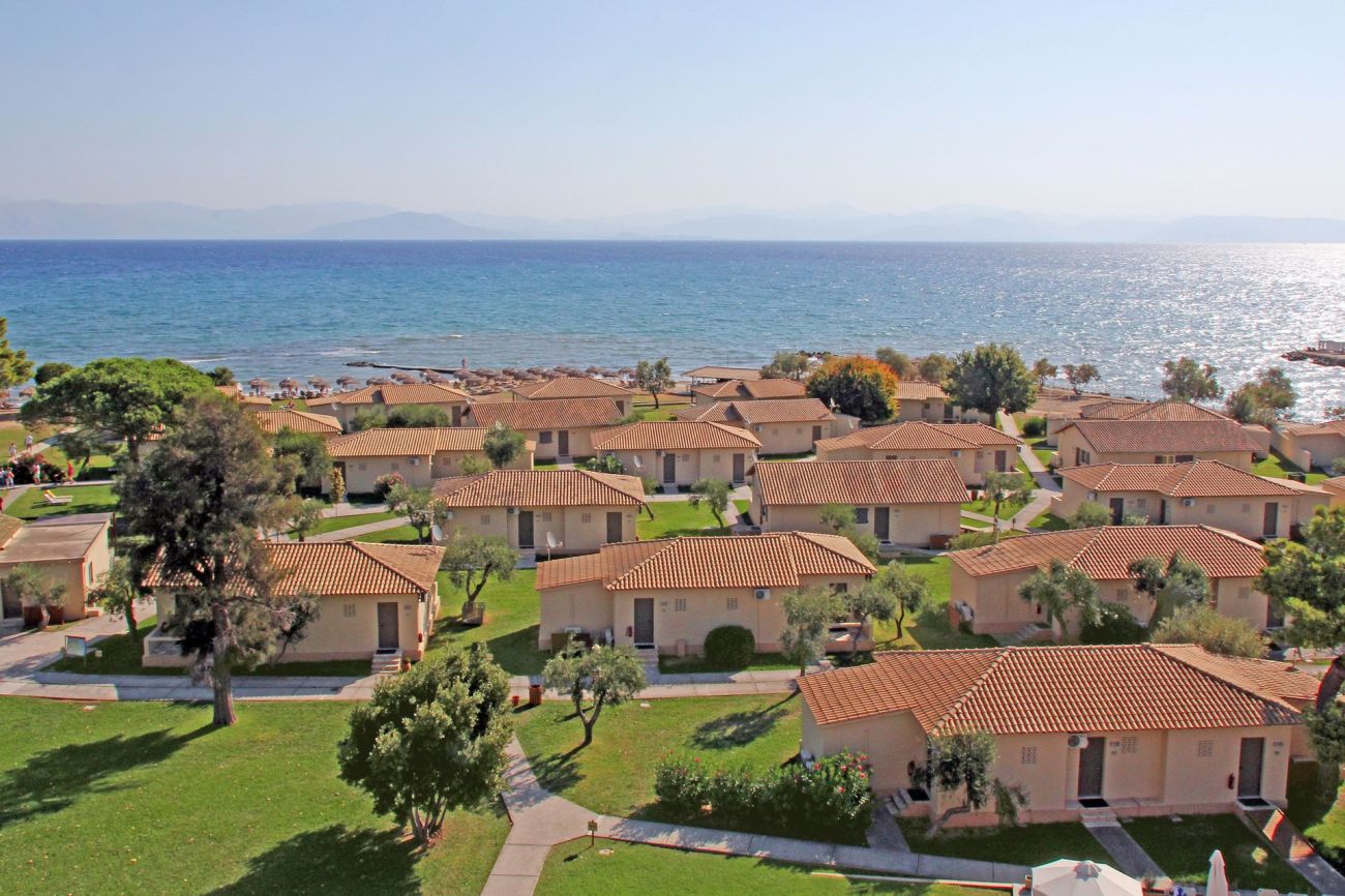 Messonghi Beach Holiday Resort 3*