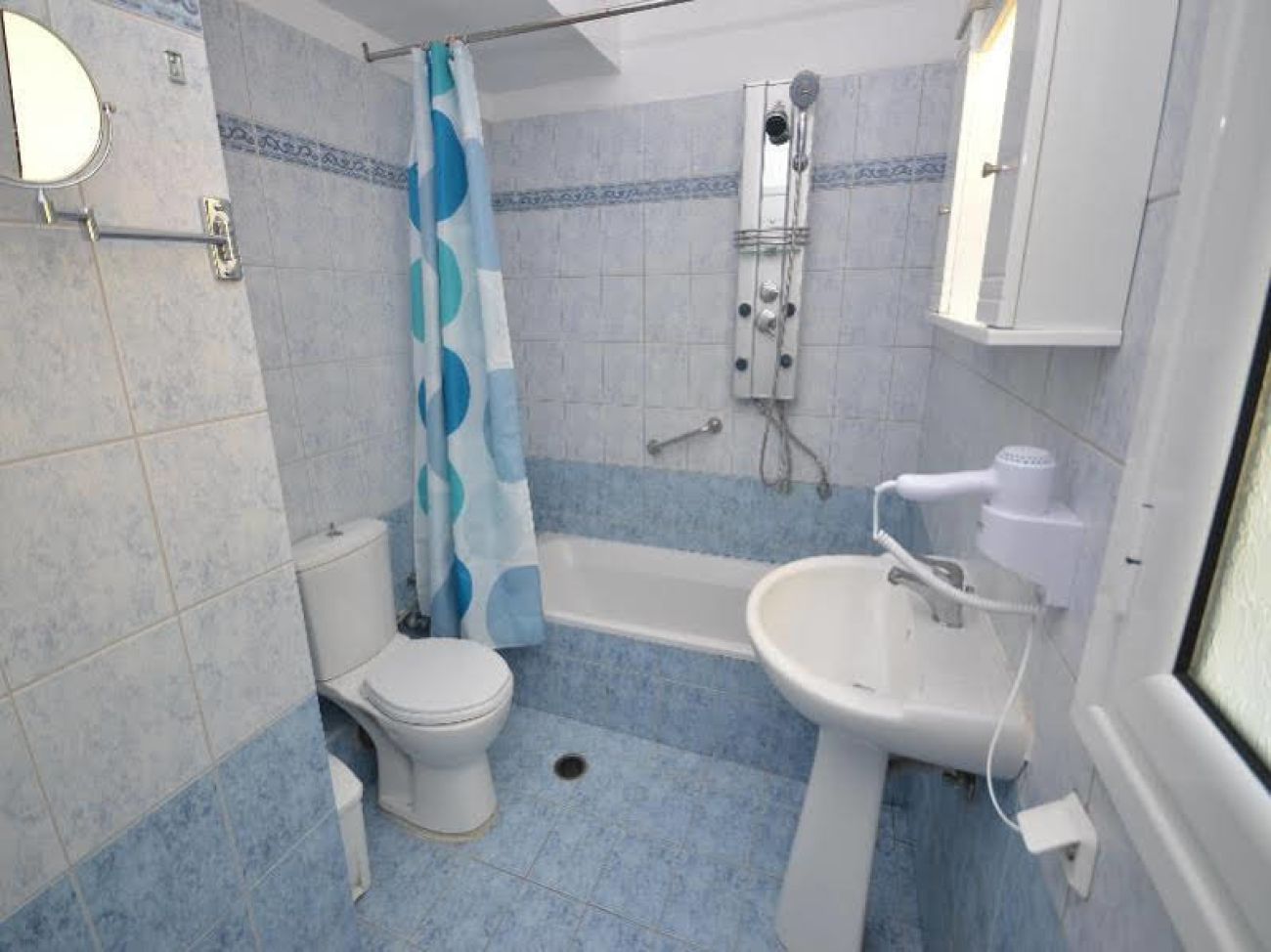 Paradiso Aparthotel 2*