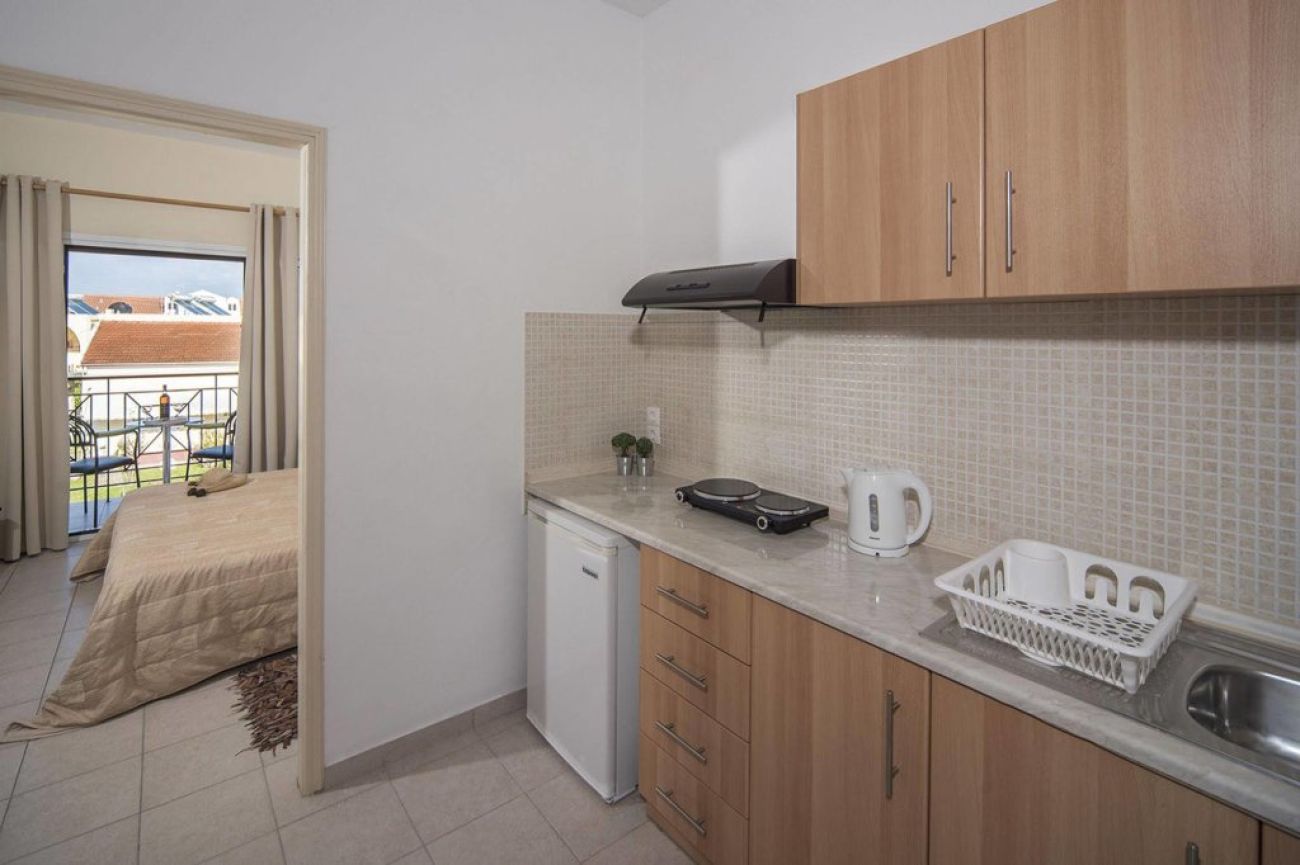 Metaxa Apartments