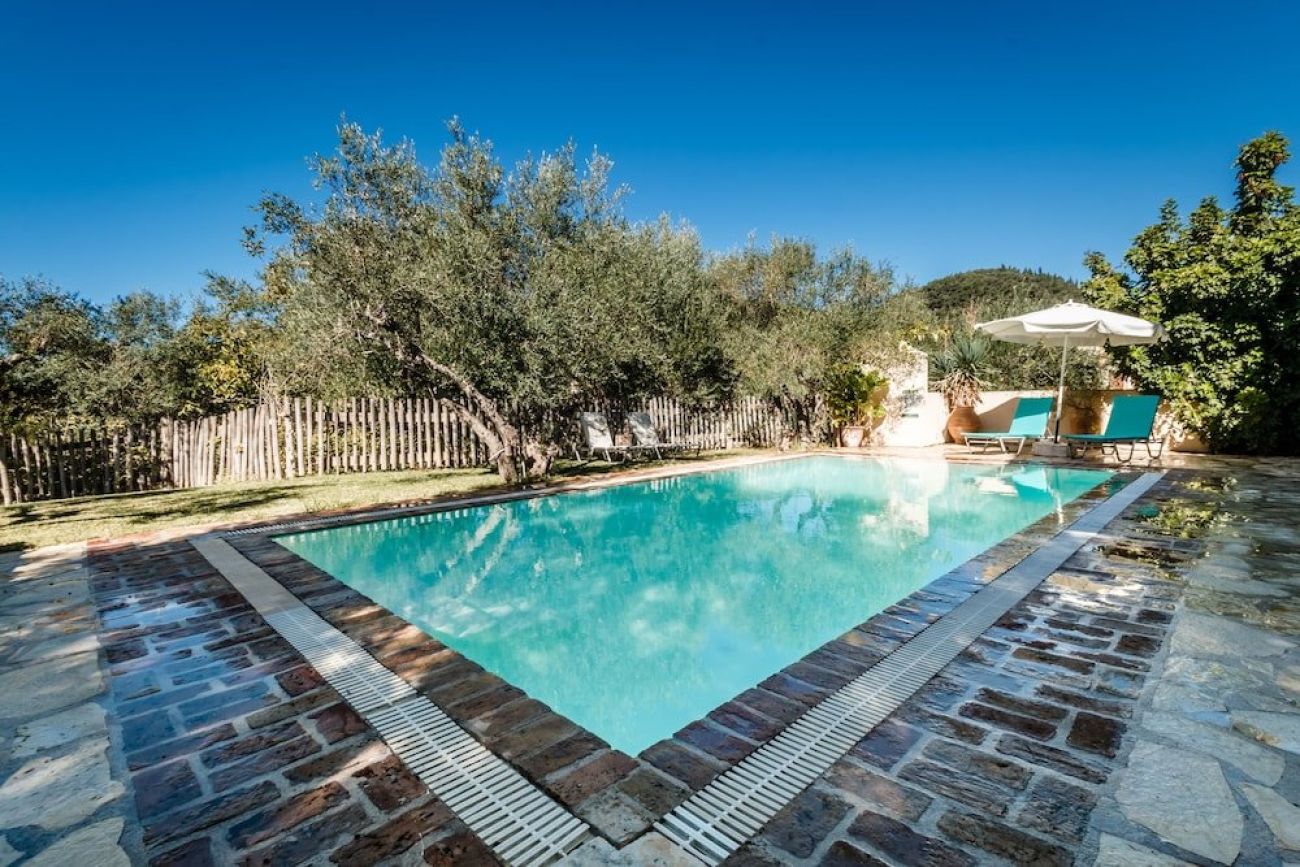 Mastrogiannis Villa Dafne 3*