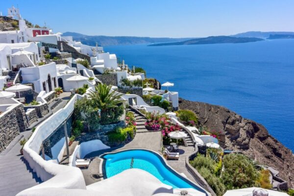 BIG pochivka v gartsiya ostrov santorini 4 noshtuvki samole 3