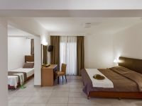 LAGOMANDRA BEACH HOTEL 4*