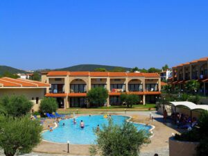 VILLAGE MARE 4*