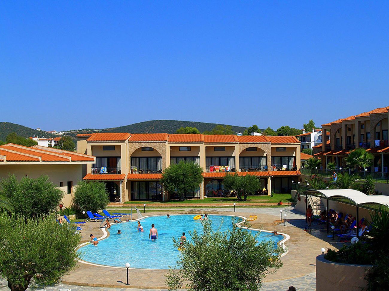 VILLAGE MARE 4*