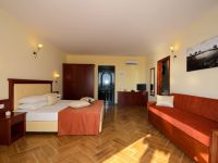 VILLAGE MARE 4*