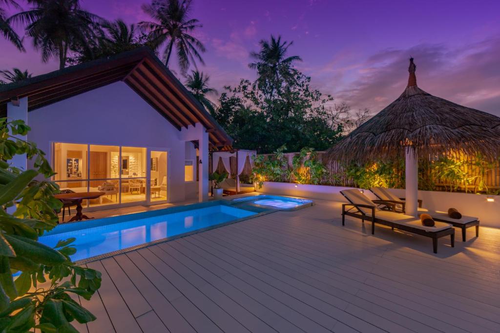 MALAHINI KUDA BANDOS 4*