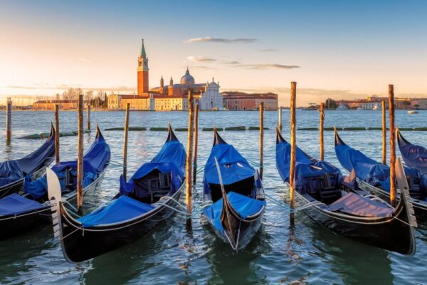 BIG 1307612131 Gondolas San Marco