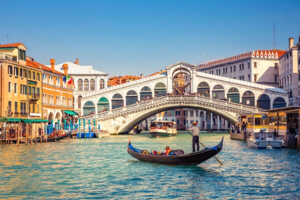 BIG 1770123734 Grand canal Rialto bridge