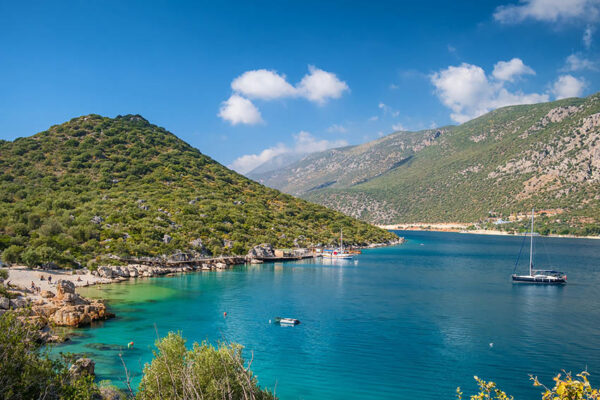 Gorgeous,Lagoon,And,Small,Beach,With,Beautiful,Turquoise,Water,Of